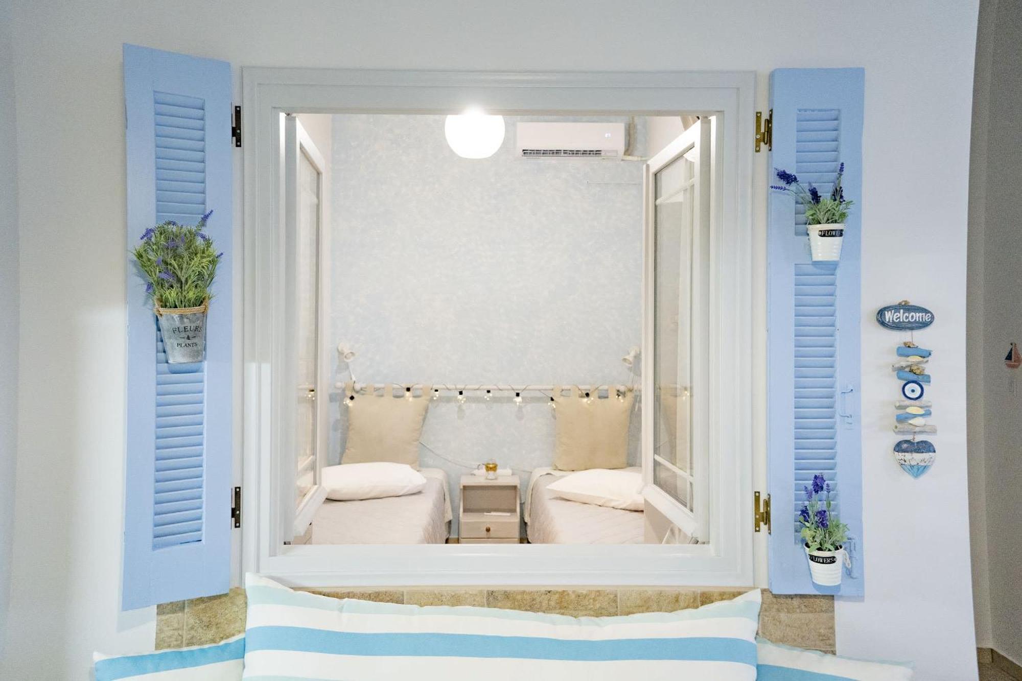 Villa Shades Of Blue à Kaloi Limenes Extérieur photo