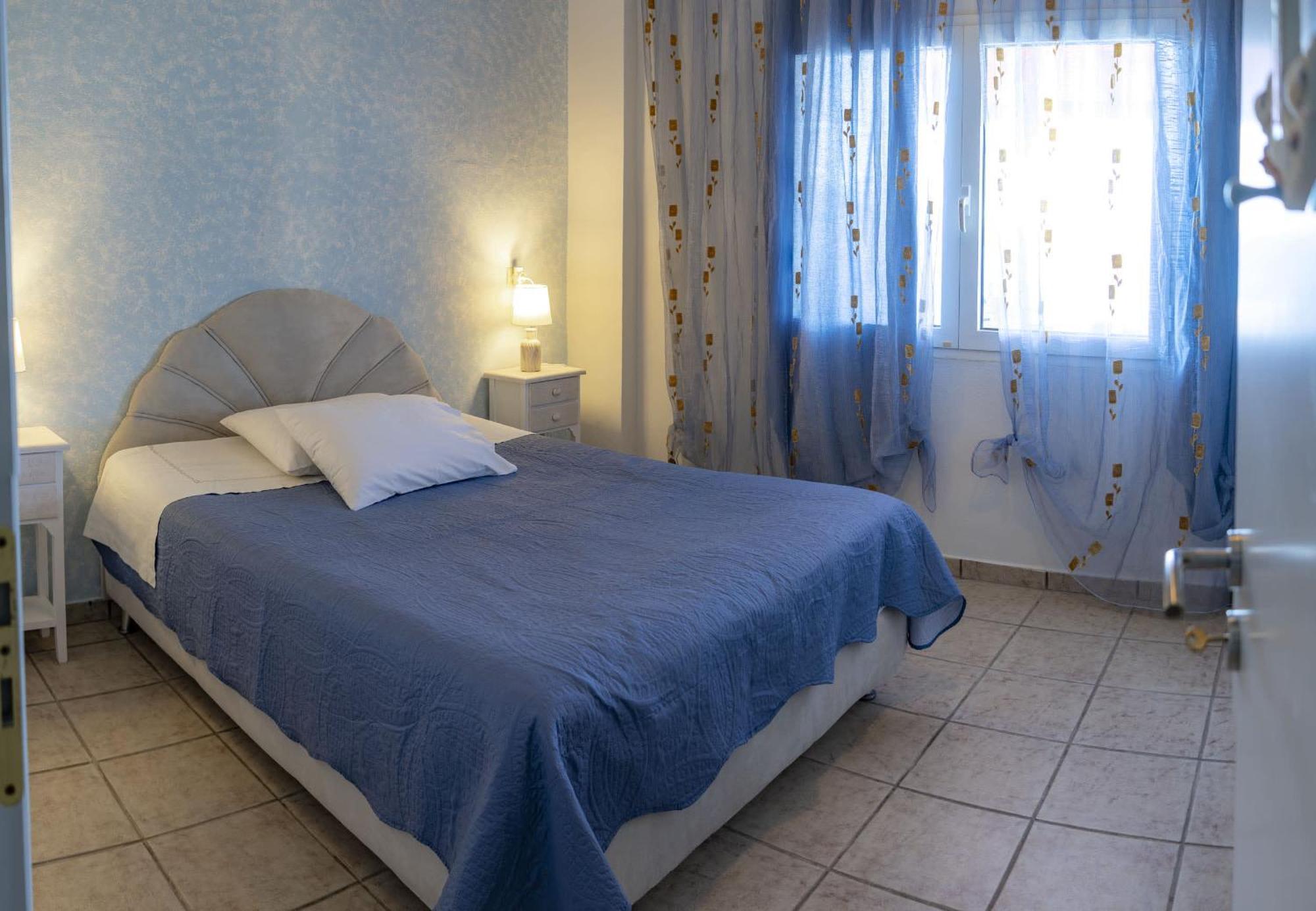 Villa Shades Of Blue à Kaloi Limenes Extérieur photo